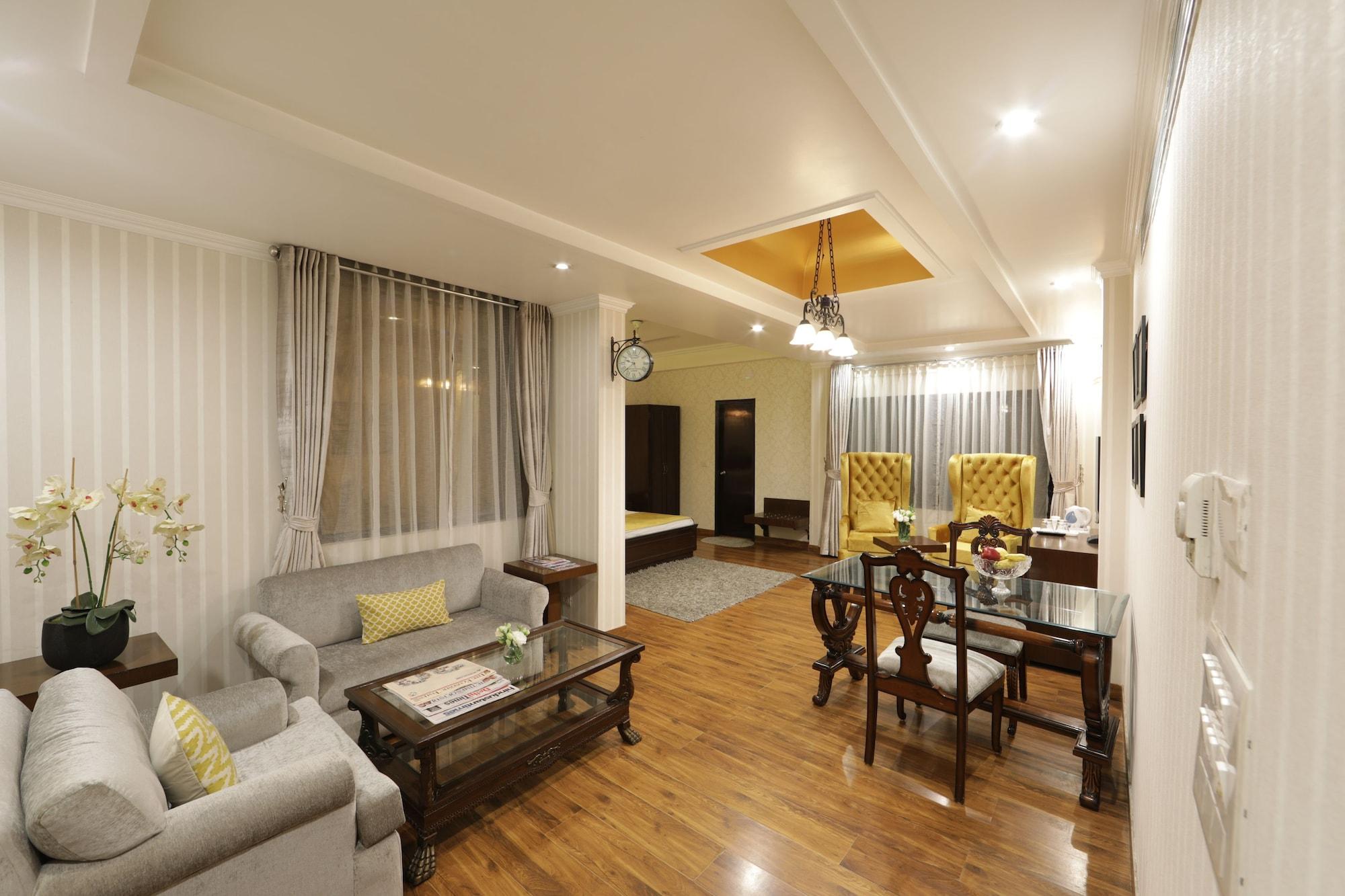 Rockland Hotel, C.R Park Yeni Delhi Dış mekan fotoğraf