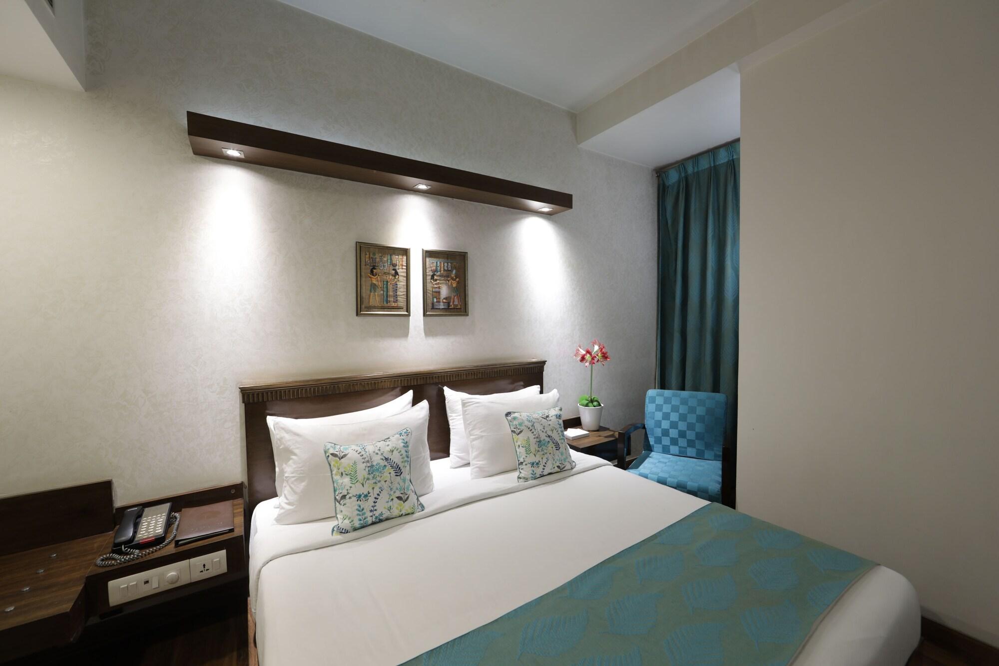 Rockland Hotel, C.R Park Yeni Delhi Dış mekan fotoğraf