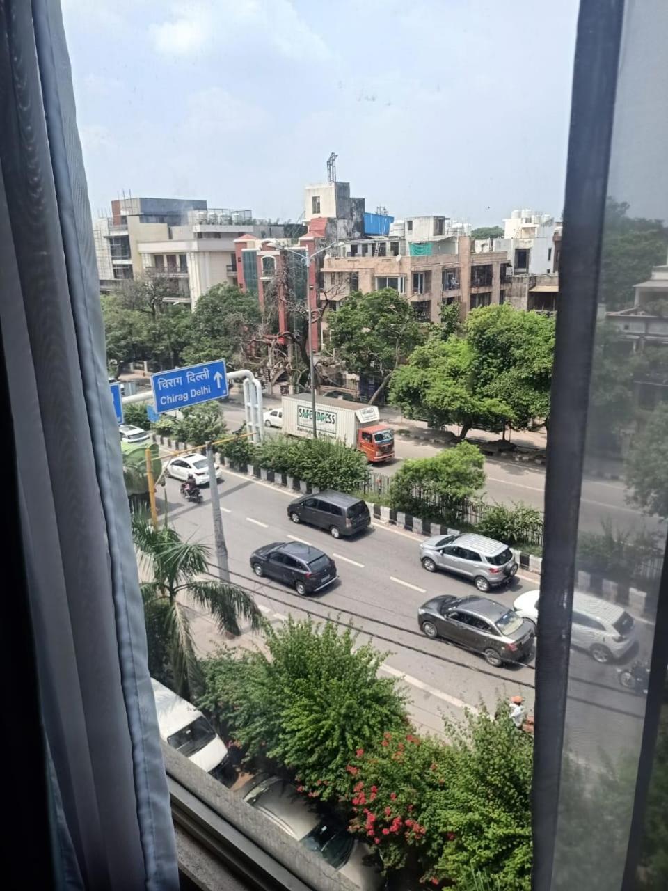 Rockland Hotel, C.R Park Yeni Delhi Dış mekan fotoğraf