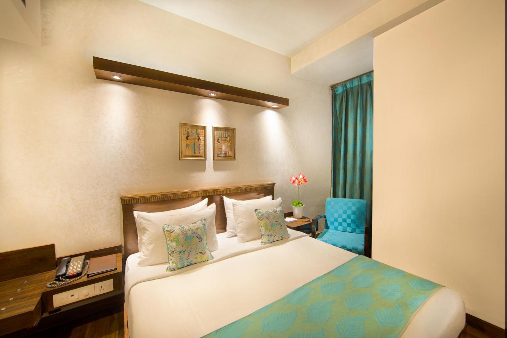 Rockland Hotel, C.R Park Yeni Delhi Dış mekan fotoğraf