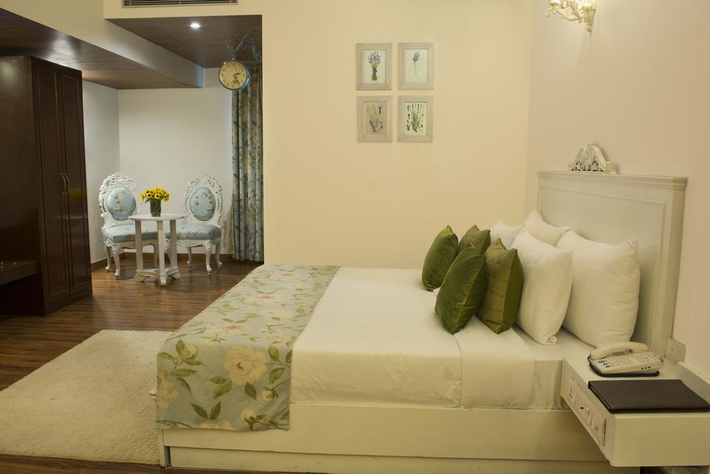 Rockland Hotel, C.R Park Yeni Delhi Dış mekan fotoğraf