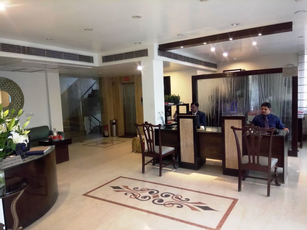Rockland Hotel, C.R Park Yeni Delhi Dış mekan fotoğraf
