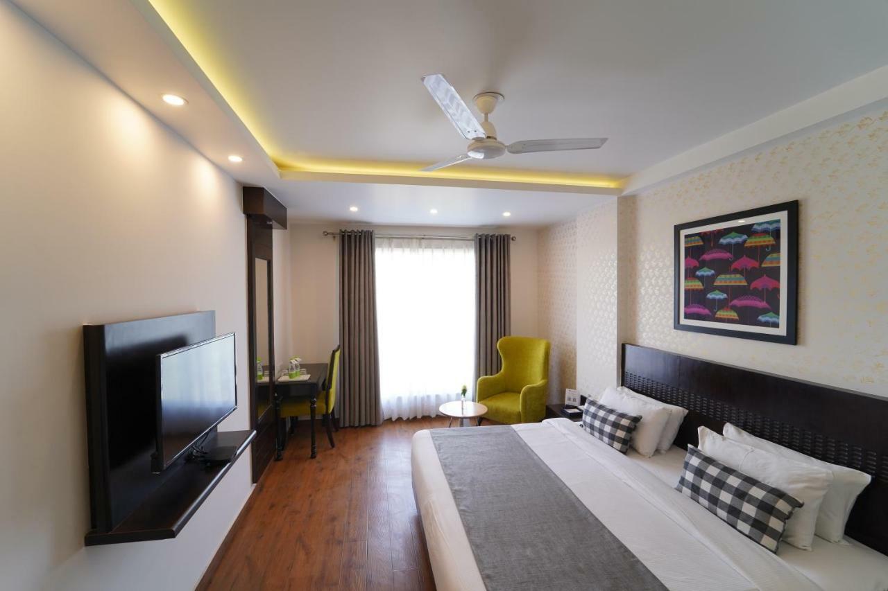 Rockland Hotel, C.R Park Yeni Delhi Dış mekan fotoğraf