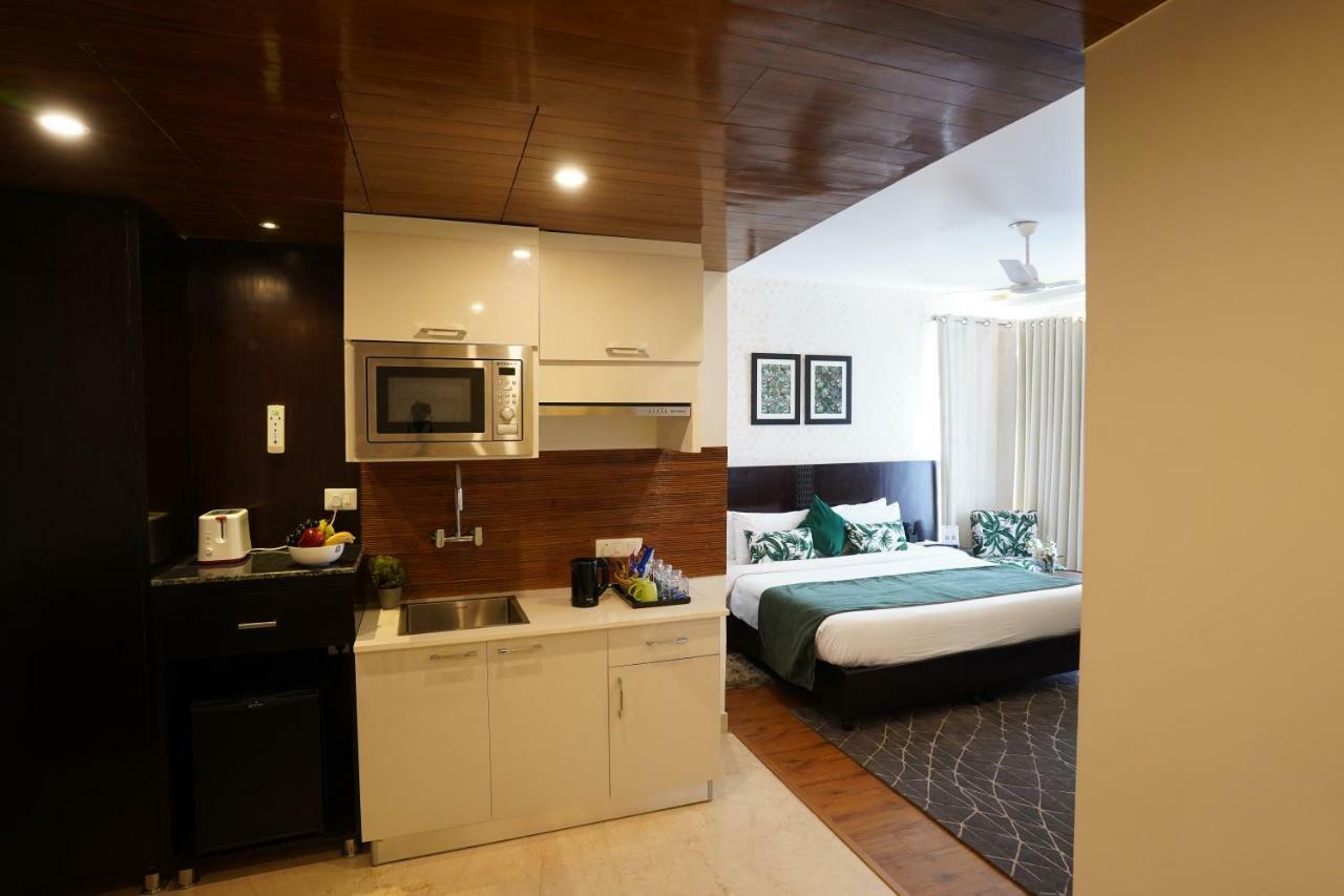 Rockland Hotel, C.R Park Yeni Delhi Dış mekan fotoğraf